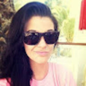 Meet your Posher, Dominique